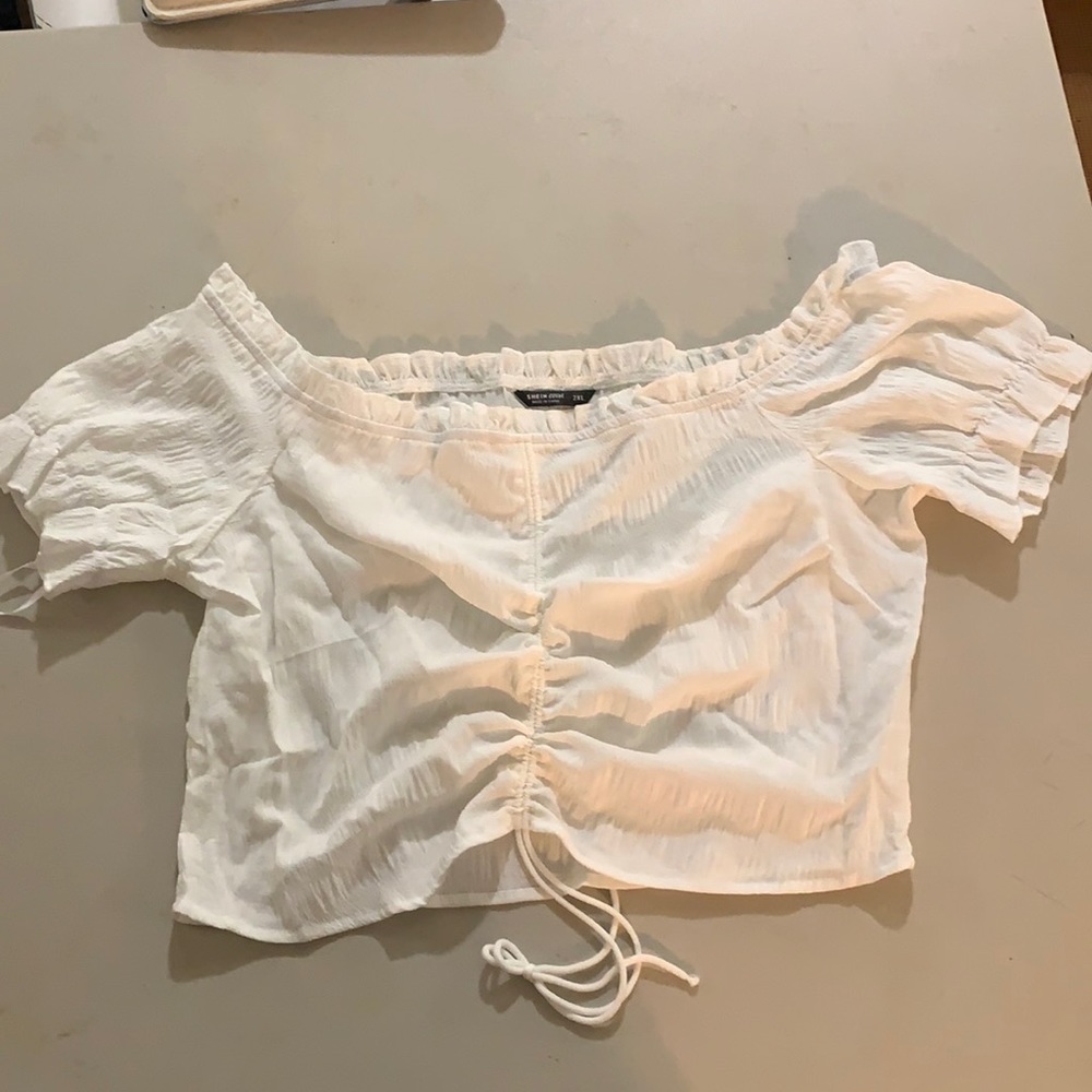 SHEIN Ruched Crop Top